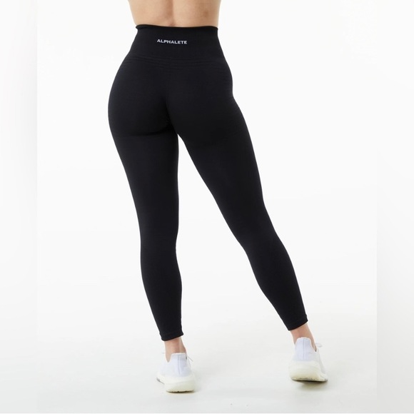 Alphalete Ozone Women’s Workout Leggings Black - Picture 2 of 14